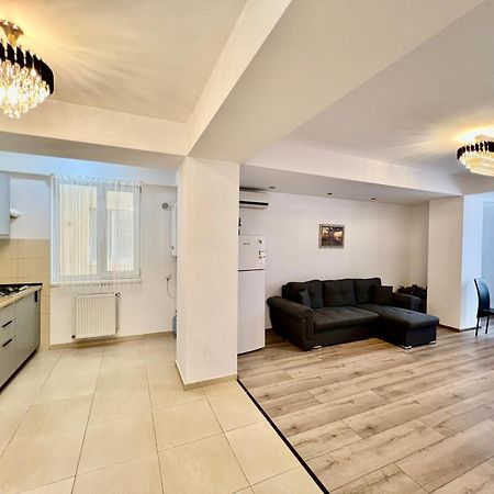 Summerland Mamaia View Exterior photo